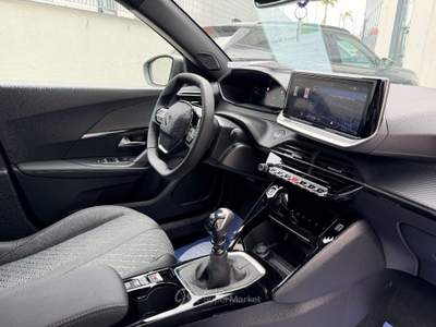 Peugeot 2008 Peugeot 2008 Hybrid 136 e-DCS6 Allure Grigio usata Sant'Anastasia