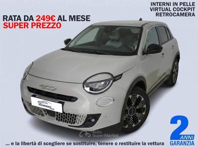 Fiat 600 Hybrid DCT MHEV La Prima Beige usata Sant'Anastasia