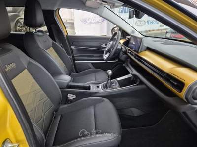 Jeep Avenger 1.2 Turbo Summit Giallo usata Villaricca