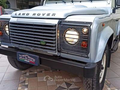 Land Rover Defender 110 2.4 TD4 Hard Top SE usata Castrovillari