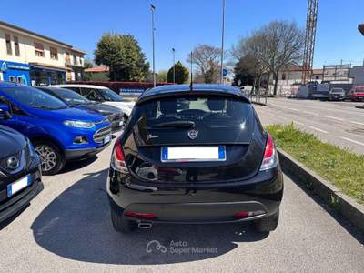 Lancia Ypsilon 1.3 MJT 16V 95 CV 5 porte S&S Elefantino Nero usata Mirano