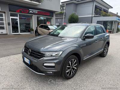 Volkswagen T-Roc T-Roc 1.0 TSI 115CV Style BMT Grigio usata Arco