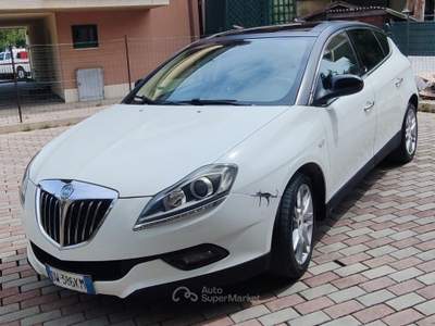 Lancia Delta Gran Luce da 120 CV 2009 260.000 km Bianco usata Porto Sant'Elpidio