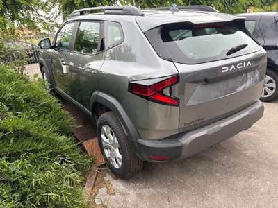 Dacia Duster Hybrid 140 CV Expression Grigio usata Asigliano Veneto