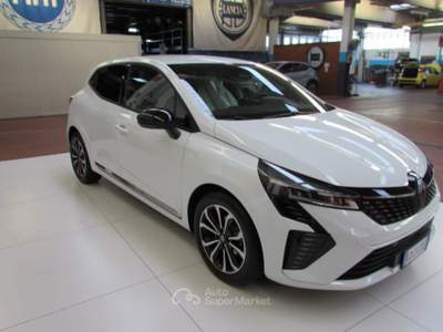 Renault Clio TCe 90 CV 5 porte Techno Bianco usata Rho