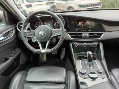 Alfa Romeo Giulia 2200 TD VELOCE 210CV AT8 Q4 PELLE F1 NAV ITALIA Grigio usata Vetralla