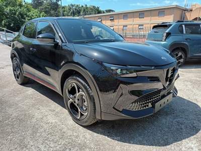 Alfa Romeo Junior 1200 HYBRID SPECIALE 145CV EDCT6 CAM F1 MATRIX Nero usata Vetralla