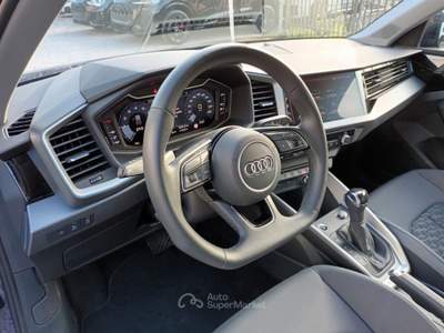 Audi A1 SPB 30 TFSI BLACKLINE PACKLUCI PREZZO SENZA VINCOL Blu/Azzurro usata Vetralla