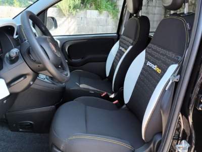 Fiat Panda 1000 HYBRID PANDINA CROSS 65CV CARPLAY PDC ITALIA Nero usata Vetralla