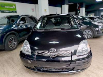 Toyota Yaris Yaris I 1.0 5p del 2000 Nero usata Chivasso