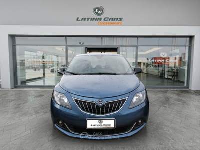 Lancia Ypsilon 1.0 firefly hybrid Gold 70cv con TELECAM E CARPLAY Blu/Azzurro usata Latina
