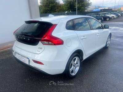 Volvo V40 2.0 d2 Business Bianco usata Agliana