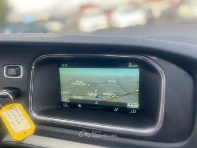 Volvo V40 2.0 d2 Business Bianco usata Agliana