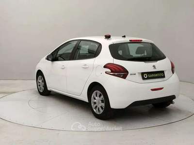 Peugeot 208 1.2 puretech Active s&s 82cv 5p neopatentati Bianco usata Torino