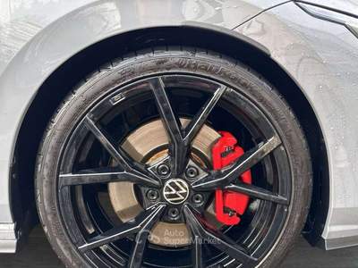 Volkswagen Golf 2.0 tsi 245cv dsg Black style camera 19" 2023 Grigio usata Monte Compatri