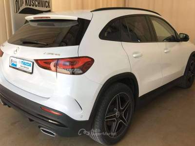 Mercedes-Benz GLA Amg auto 2023 163cv night camera 19" vari colori Bianco usata Monte Compatri