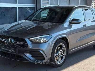 Mercedes-Benz GLA AMG auto 2024 163cv camera 19" vari colori Grigio usata Monte Compatri
