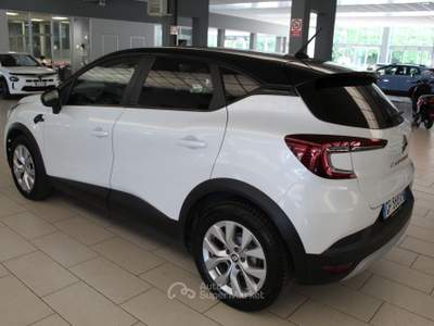 Renault Captur 1.6 HEV E-TECH 105KW ZEN Bianco usata Casalmaggiore