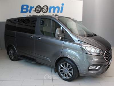 Ford Tourneo Custom tourneo custom 320 2.0 tdci 150cv Titanium L1H1 E6.2 Grigio usata Casalmaggiore
