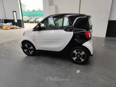 Smart ForTwo Fortwo eq Passion 4,6kW Bianco usata Milano