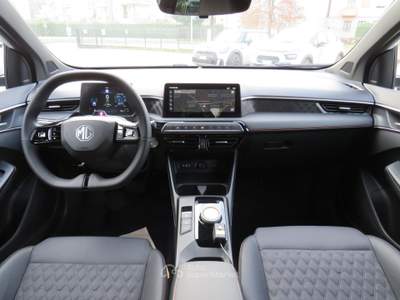 MG3 1.5 Hybrid+ ( HEV ) Luxury - PRONTA CONSEGNA Bianco usata Seregno