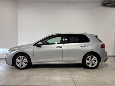 Volkswagen Golf 2.0 TDI 150 CV LIFE C.AUTOMATICO CARPLAY SENSORI Argento usata Brescia
