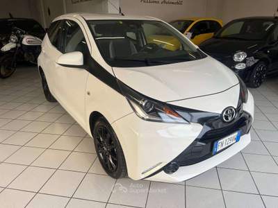 Toyota Aygo Aygo II 5p 1.0 x-play tss usata Caravaggio