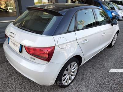 Audi A1 A1 SPB 1.2 TFSI Admired *NEOPATENTATI* Bianco usata Suzzara