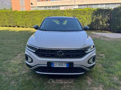 Volkswagen T-Roc 1.0 tsi life 110cv Beige usata Fisciano