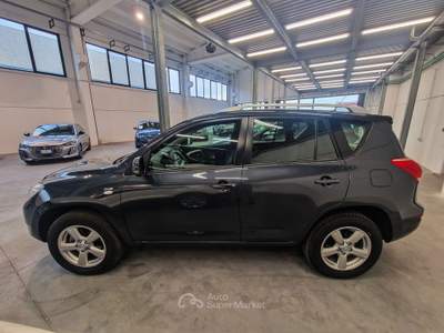 Toyota RAV4 III 2006 5 Porte 2.2 D-4D 136cv Sol DPF Grigio usata Mappano