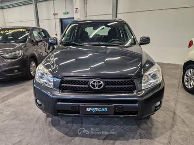 Toyota RAV4 III 2006 5 Porte 2.2 D-4D 136cv Sol DPF Grigio usata Mappano