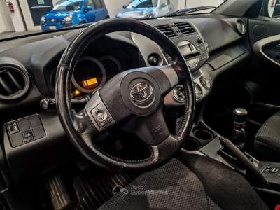 Toyota RAV4 III 2006 5 Porte 2.2 D-4D 136cv Sol DPF Grigio usata Mappano
