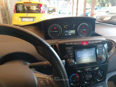 Lancia Ypsilon III 2011 1.0 firefly hybrid Silver s&s 70cv Rosso usata Roma