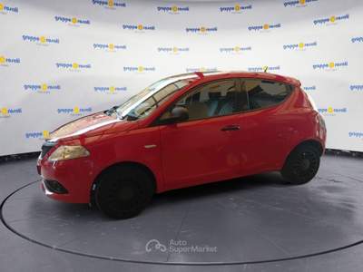 Lancia Ypsilon III 2011 1.0 firefly hybrid Silver s&s 70cv Rosso usata Roma
