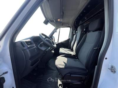 Renault Master t35 2.3 dci 135cv l3h2 ice Bianco usata Fisciano