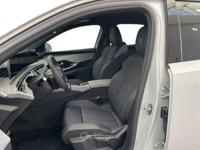 Peugeot 3008 NUOVO Nuova GT - Hybrid 136 E-DCS6 Bianco usata Torino