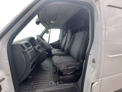 Renault Master t33 2.3 dci 135cv l2h2 ice plus Bianco usata Fisciano