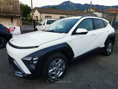 Hyundai Kona 1.0 t-gdi 48v x line 2wd 120cv mt Bianco usata Fisciano