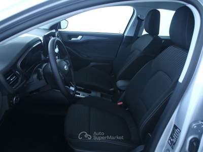 Ford Focus 1.5 Ecoblue 115cv Active Auto SW / Retrocamera/Tetto in contrasto nero Argento usata Feltre