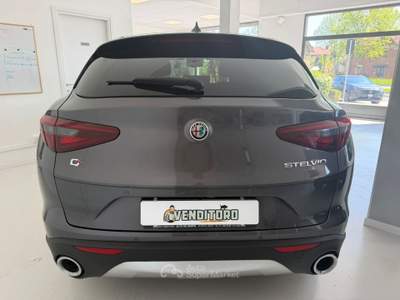 Alfa Romeo Stelvio Stelvio 2.2 T.diesel 190 CV AT8 Q4 Exec. Grigio usata Collegno