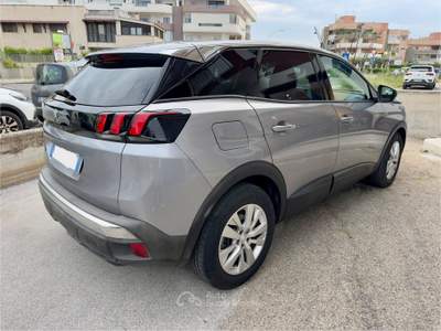 Peugeot 3008 S&S Active Grigio usata Monopoli