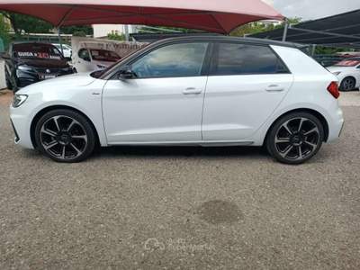 Audi A1 SPB 30 TFSI S tronic S line edition Identity Black Bianco usata Varese