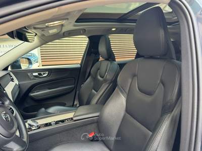 Volvo XC60 XC 60 XC60 B4 (d) AWD Geartronic Inscription Blu/Azzurro usata Andria