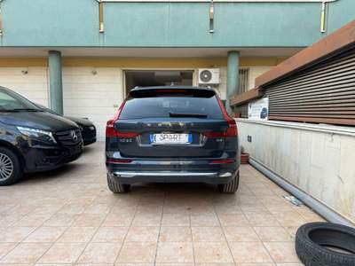 Volvo XC60 XC 60 XC60 B4 (d) AWD Geartronic Inscription Blu/Azzurro usata Andria