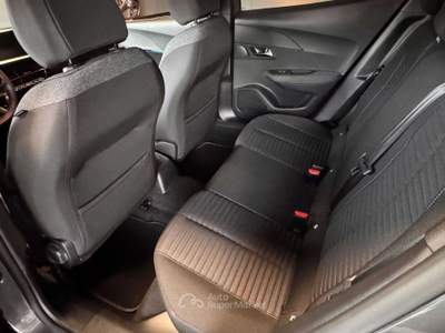 Peugeot 2008 PureTech Style 1.2 - 101Cv Grigio usata Rossano Veneto