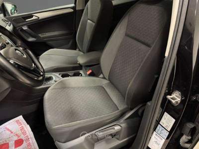 Volkswagen Tiguan 2.0 TDI 150 CV SCR DSG 4MOTION R-Line Nero usata Castello di Godego
