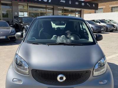 Smart ForTwo Fortwo III 2015 1.0 Black Passion 61cv Grigio usata Civita Castellana
