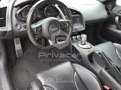 Audi R8 AUDI R8 Spyder 5.2 V10 FSI quattro R tronic Bianco usata CATANZARO
