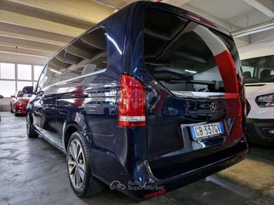 Mercedes-Benz Classe V DIESEL PREMIUM EXTRALONG 8 POSTI CV.163 Blu/Azzurro usata Torino