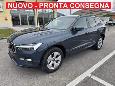 Volvo XC60 B5 AWD (Benzina/Hybrid) Automatico Core - NUOVA Blu/Azzurro usata Crocetta del Montello